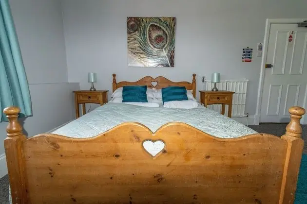 Tek Büyük Yataklı Oda, Banyolu/Duşlu