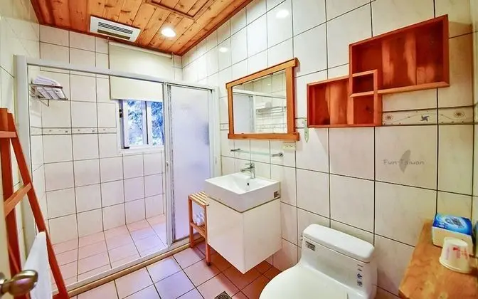 Classic Tek Büyük Yataklı Oda (202)