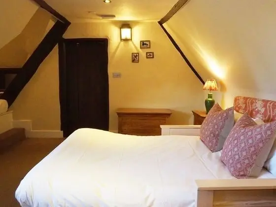 Family Oda, Birden Çok Yatak (Accessible by a steep stair case)