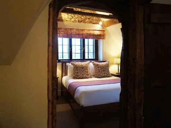 Tek Büyük Yataklı Oda (Accessible by a steep stair case)