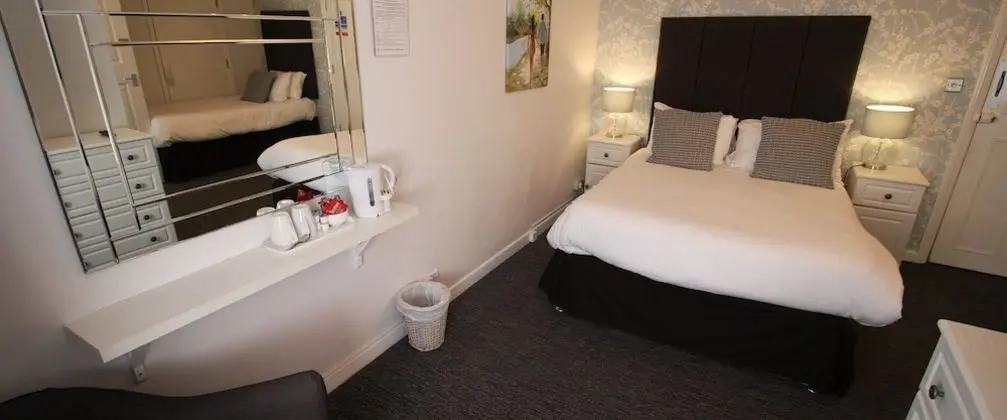 Tek Büyük Yataklı Oda, Banyolu/Duşlu