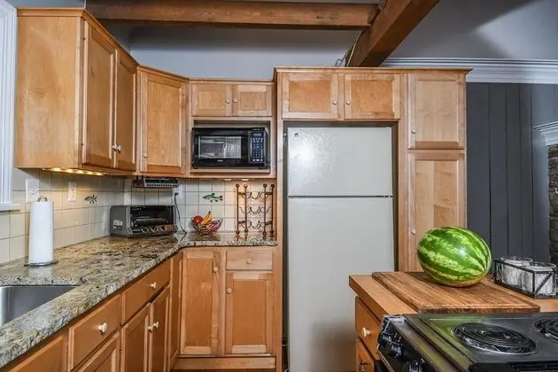 Ev, Birden Çok Yatak, Sıcak Su Havuzu