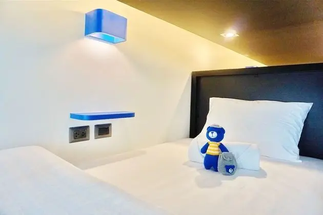 Bed in 4-Bed Mixed Dormitory Room (Shared Bathroom)