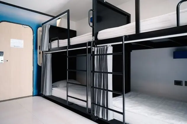 Bed in 8-Bed Mixed Dormitory Room (Shared Bathroom)