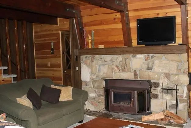 Ev, 3 Tek Kişilik Yatak (Bear's Lair)