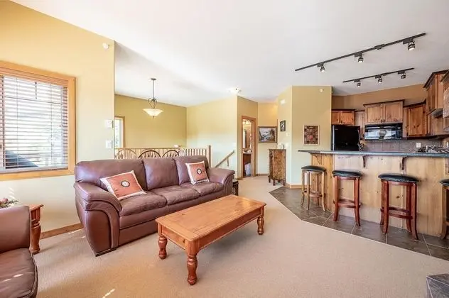 Ev (4 Bedrooms)