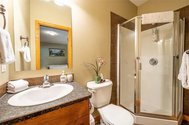 Ev (4 Bedrooms)