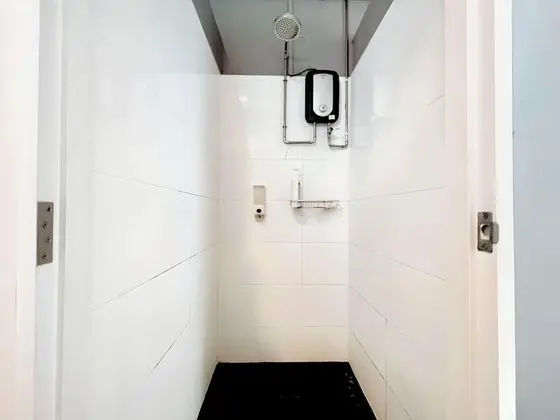 1 Bed in 10 Bedded Mixed Shared Room