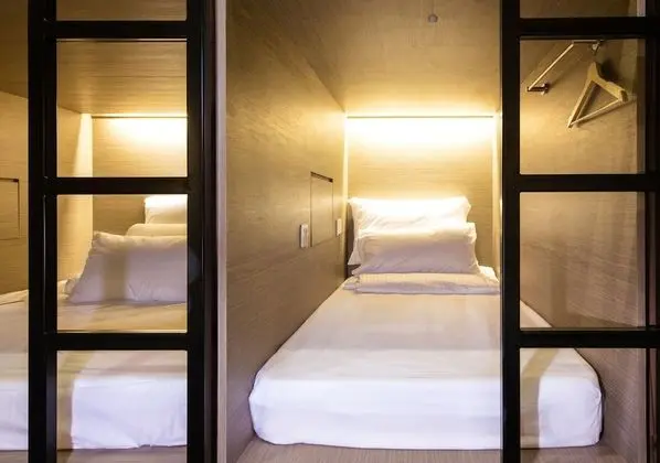 1 Bed in Mixed Room