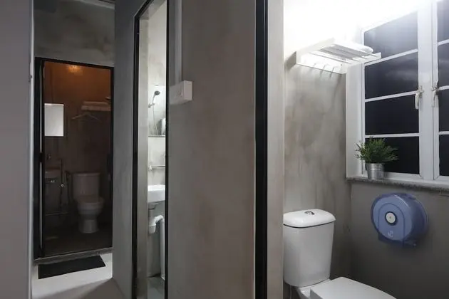 1 Bed in Mixed Room