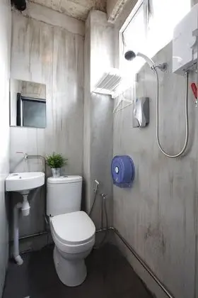 1 Bed in Mixed Room