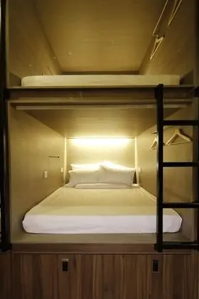 1 Deluxe Bed in Mixed Room, River View
