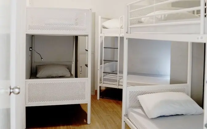 Standard Oda, Karma Ranzalı Oda, Ortak Banyo (6 Bed)
