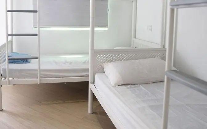 Standard Oda, Karma Ranzalı Oda, Ortak Banyo (6 Bed)