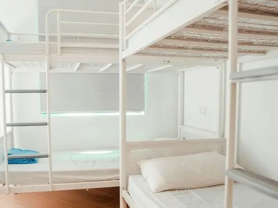Standard Oda, Karma Ranzalı Oda, Ortak Banyo (6 Bed)