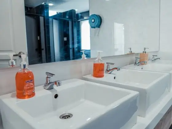 Standard Oda, Karma Ranzalı Oda, Ortak Banyo (6 Bed)