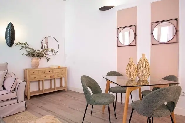 Odada yemek servisi