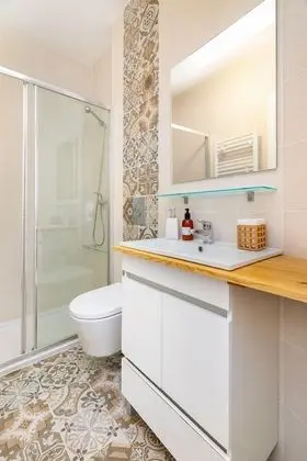 Apart Daire, 2 Yatak Odası, Sigara İçilmez