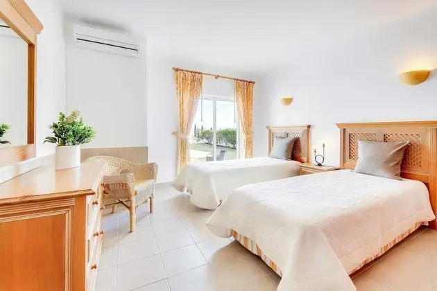 Villa, 4 Yatak Odası, Kişiye Özel Havuzlu