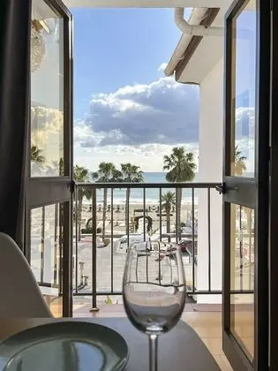 Stüdyo, Deniz Manzaralı