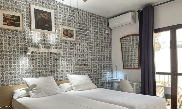 Tek Büyük Yataklı Oda, Şehir Manzaralı