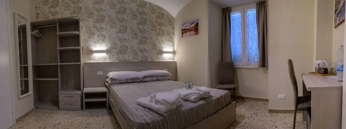 Tek Büyük Yataklı Oda, Banyolu/Duşlu