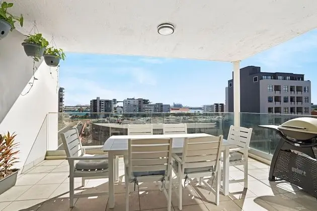 Luxury Apart Daire, 3 Yatak Odası, Liman Manzaralı