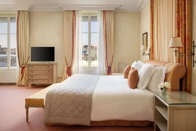Junior Suite Ville View
