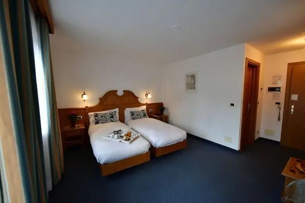 Standard Tek Büyük veya İki Ayrı Yataklı Oda