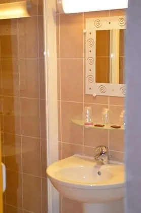 Standard Oda, 1 Büyük (Queen) Boy Yatak, Sigara İçilmez