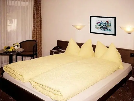 Economy Tek Büyük Yataklı Oda