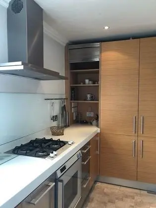 Basic Apart Daire, 2 Büyük (Queen) Boy Yatak, Sigara İçilmez, Şehir Manzaralı