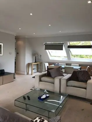 Basic Apart Daire, 2 Büyük (Queen) Boy Yatak, Sigara İçilmez, Şehir Manzaralı