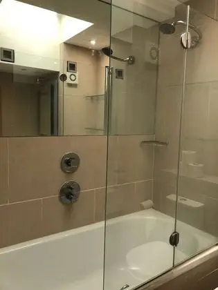 Basic Apart Daire, 2 Büyük (Queen) Boy Yatak, Sigara İçilmez, Şehir Manzaralı