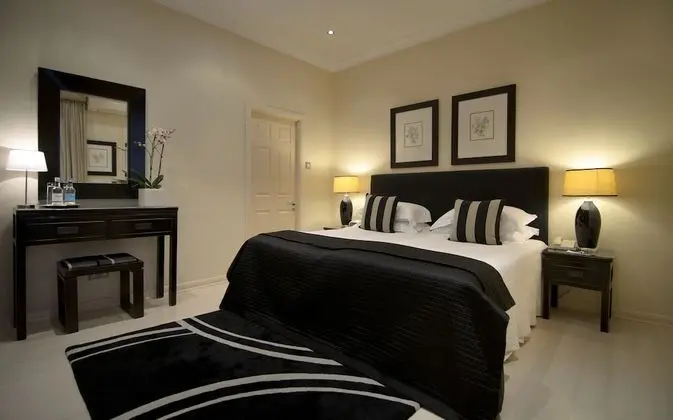 Deluxe Tek Büyük veya İki Ayrı Yataklı Oda