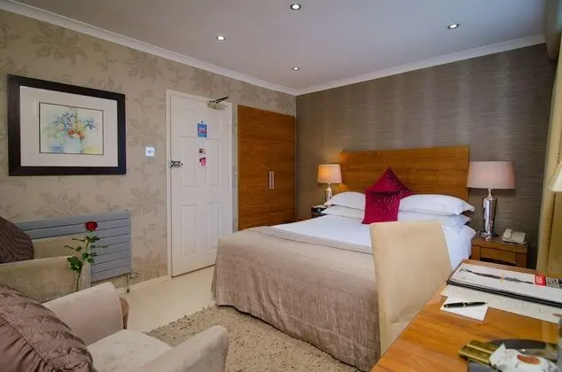 Standard Tek Büyük Yataklı Oda