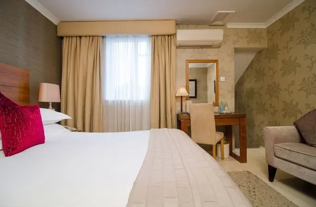 Standard Tek Büyük Yataklı Oda