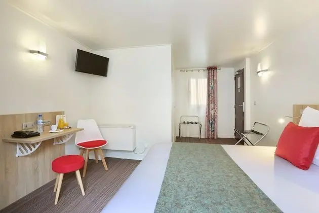 Comfort Tek Büyük veya İki Ayrı Yataklı Oda