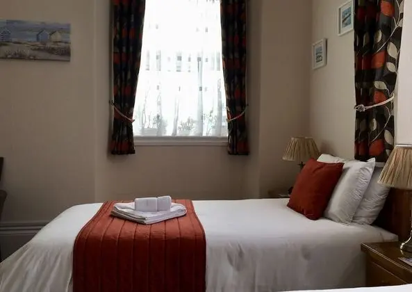 İki Ayrı Yataklı Oda (Ground Floor- Room 1)