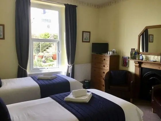 İki Ayrı Yataklı Oda (Room 5)