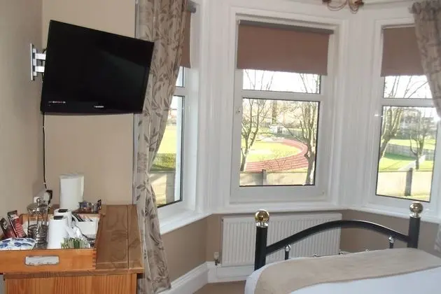 Tek Büyük Yataklı Oda (First Floor)