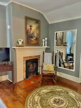 Emily Suite