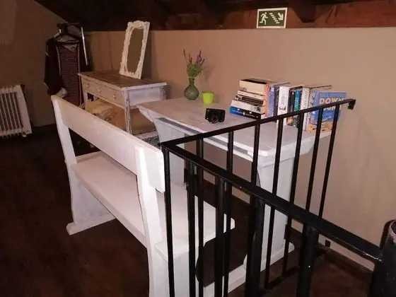 Kır Evi, 1 Büyük (Queen) Boy Yatak ve Çekyat