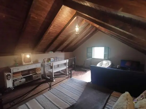 Kır Evi, 1 Büyük (Queen) Boy Yatak ve Çekyat