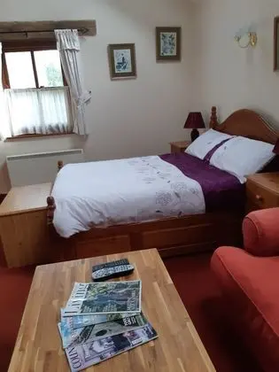 Kır Evi, 1 Büyük (Queen) Boy Yatak