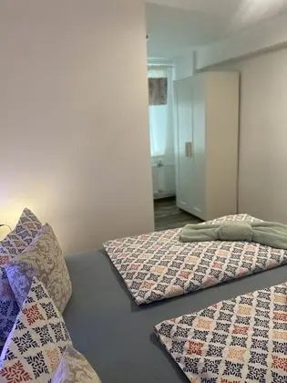 Ev, 1 Büyük (Queen) Boy Yatak