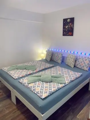 Ev, 1 Büyük (Queen) Boy Yatak