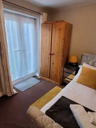 Apart Daire, 1 Büyük (Queen) Boy Yatak
