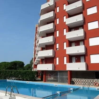 Daire, 2 Yatak Odası, Balkon