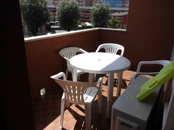Daire, 2 Yatak Odası, Balkon